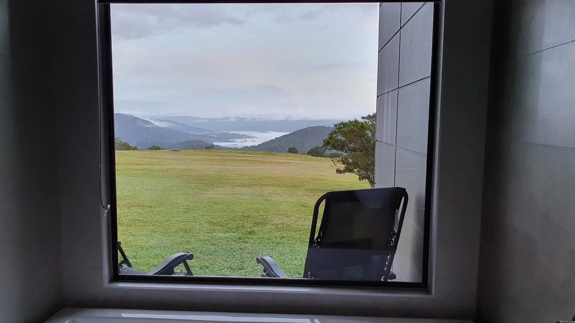 Bed and Breakfast Modern Couples Getaway Witta